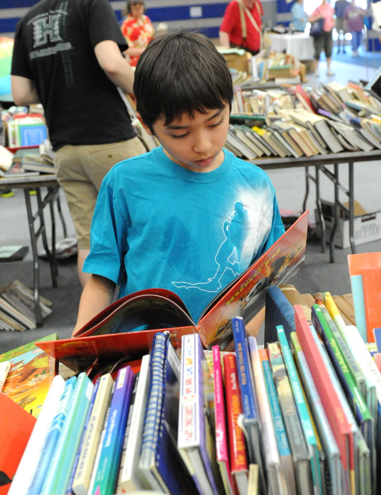 Book_Sale_007.jpg